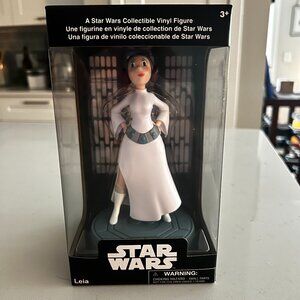 Disney Parks Star Wars Collectible Princess Leia Vinyl Doll Figure